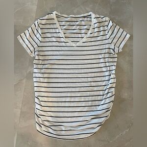 Isabel Maternity Shirt Size Large Black White Short Sleeve V-Neck Side Shirred